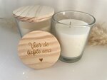 Gegraveerde geurkaars met houten deksel