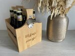 Gegraveerde houten bierhouder