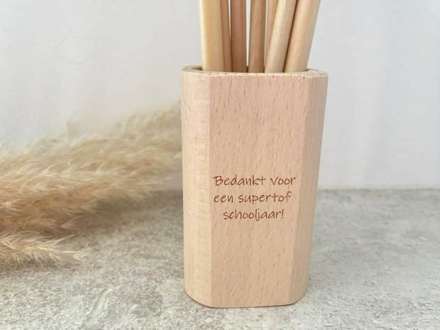 Gegraveerde pennenhouder