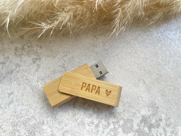 Gegraveerde houten USB-stick 