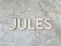 Houten naam 'Jules'