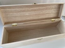 Gegraveerde houten wijnkist