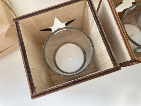 Kaarshouder met geurkaarsje